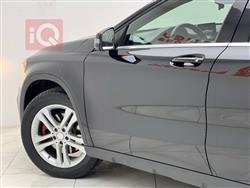 مێرسێدس بێنز GLA